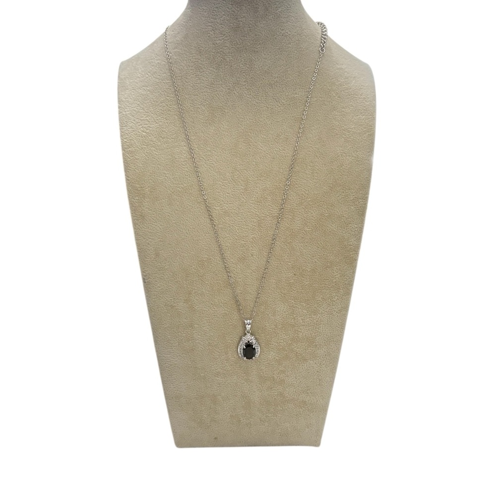 Elegant Silver and Black Pendant Necklace